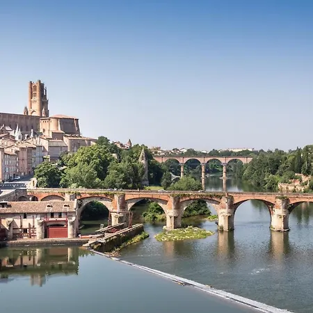 Кемпинг Huttopia Pays De Cordes Sur Ciel Альби