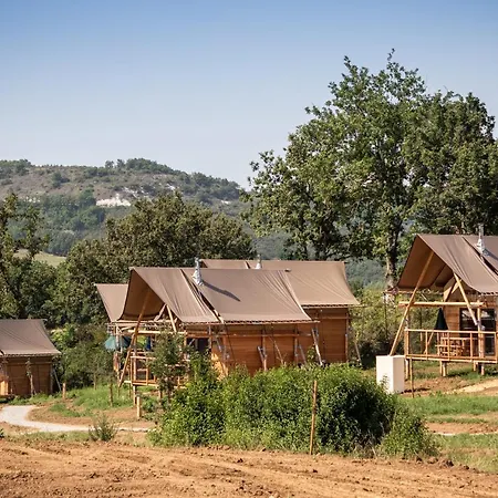 Huttopia Pays De Cordes Sur Ciel Альби