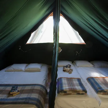 Huttopia Pays De Cordes Sur Ciel