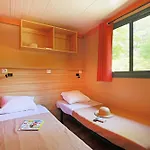 Camping Huttopia Pays De Cordes Sur Ciel Albi