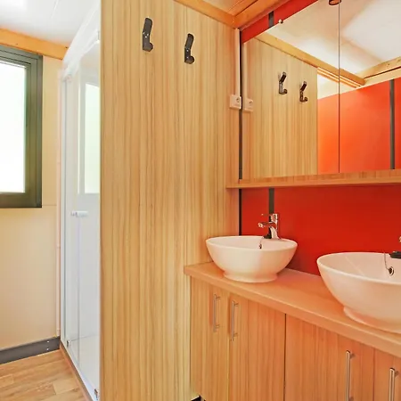 Campsite Huttopia Pays De Cordes Sur Ciel Albi