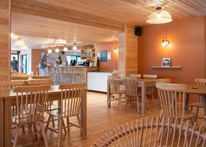 Campingplatz Huttopia Pays De Cordes Sur Ciel Albi